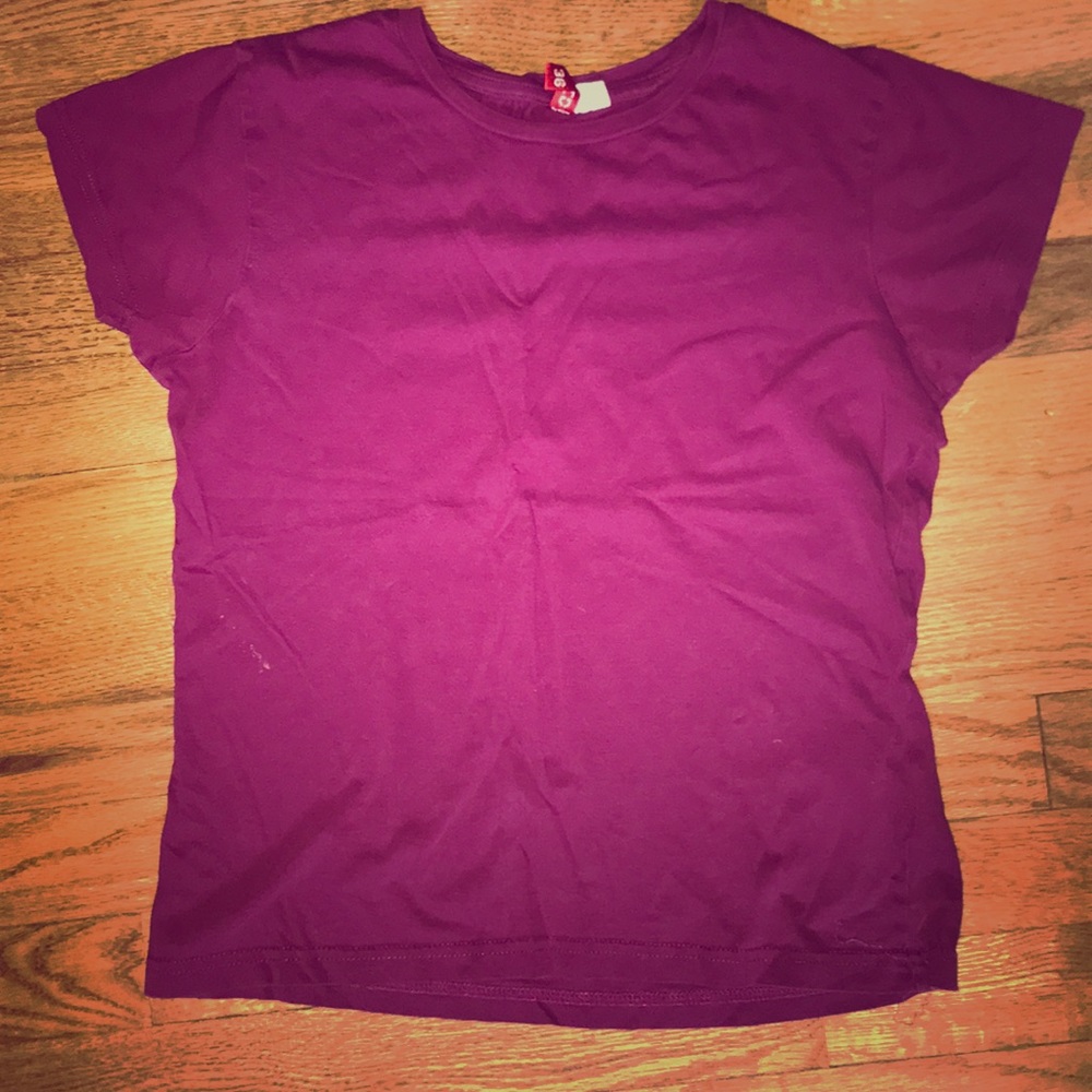 Cute pink/maroon shirt!!